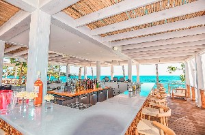 bar