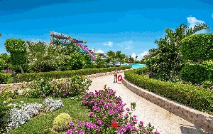 Hawaii Dreams Aqua Park 