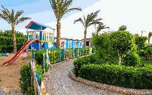 Hawaii Dreams Aqua Park 