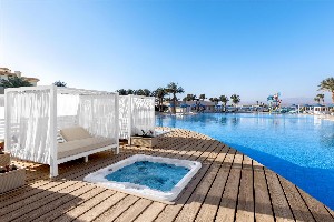 Hotel THE V LUXURY RESORT wakacje