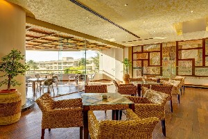 Hotel AURORA ORIENTAL RESORT wakacje