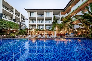 Hotel TAKSU SANUR wakacje
