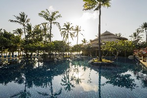 Hotel NUSA DUA BEACH HOTEL & SPA wakacje