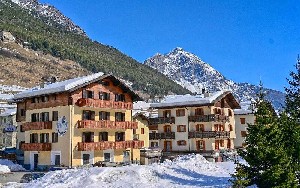 Apartmány Casa Raethia  