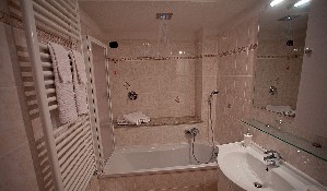 Hotel CHALET DEL BOSCO wakacje