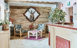 Hotel 2000 EIRA wakacje