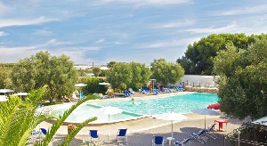 Resort s bazénem