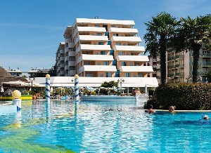 Aparthotel Holiday