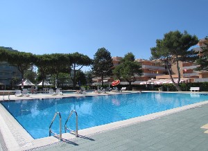 Residence Valbella s bazénem