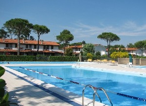 Villaggio s bazénem