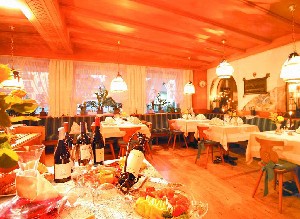 Hotel TSCHURTSCHENTHALER wakacje