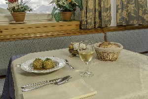 Hotel ALBERGO RISTORO LEZUO wakacje