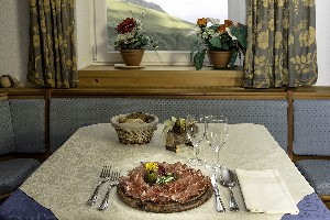 Hotel ALBERGO RISTORO LEZUO wakacje