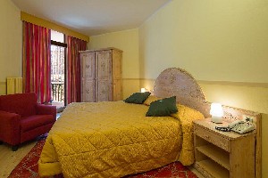 Hotel PORTA VESCOVO wakacje