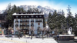 Hotel MAJONI wakacje