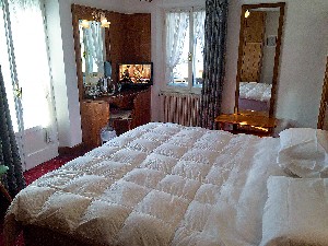 Hotel MAJONI wakacje