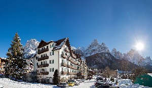 Hotel MAJESTIC DOLOMITI wakacje