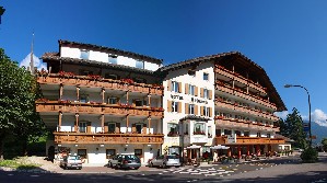Hotel DOLOMITI wakacje