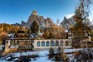 Hotel SALEGG wakacje