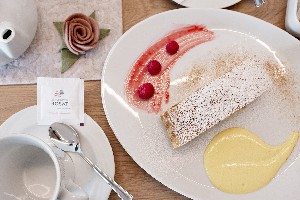 Hotel ACTIVE HOTEL ROSAT wakacje