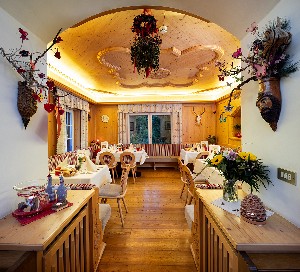 Hotel SMALL & LOVELY HOTEL ZALUNA wakacje