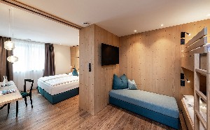 Hotel RÖSSLWIRT wakacje