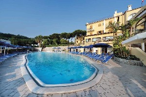 Hotel s bazénem 