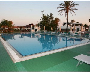 Resort s bazénem