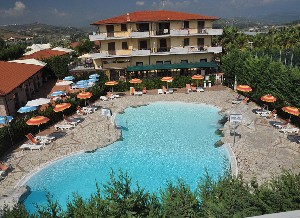 Hotel s bazénem