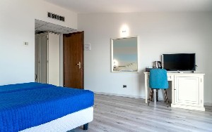 Hotel RIVA DEL SOLE wakacje