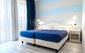 Hotel RIVA DEL SOLE wakacje