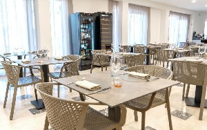 Hotel RIVA DEL SOLE wakacje