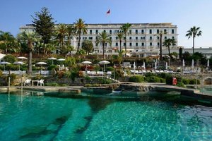 Hotel s bazénem