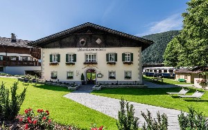 Hotel APARTMÁNY WIRTSHAUS & LENER wakacje