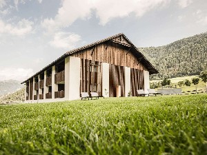 Hotel APARTMÁNY WIRTSHAUS & LENER wakacje