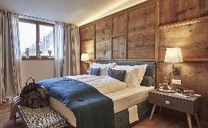 Hotel GOLDENE ROSE KARTHAUS - POKOJE wakacje