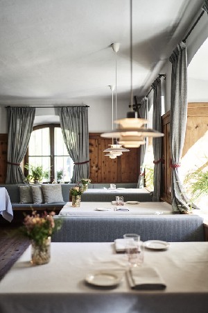 Hotel GOLDENE ROSE KARTHAUS - POKOJE wakacje