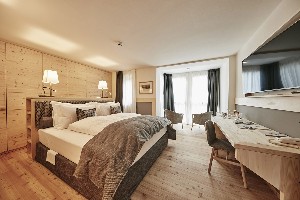 Hotel GOLDENE ROSE KARTHAUS - POKOJE wakacje