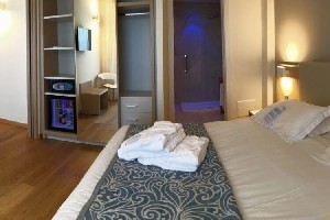 Hotel CALABONA wakacje