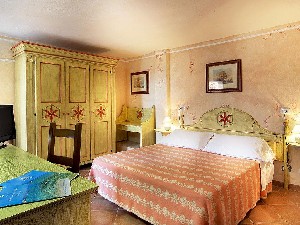 Hotel COLONNA BEACH MARINELLA wakacje