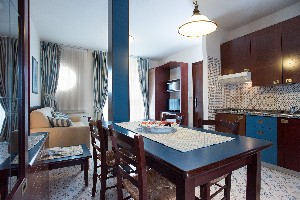 Hotel APARTHOTEL HOLIDAY wakacje