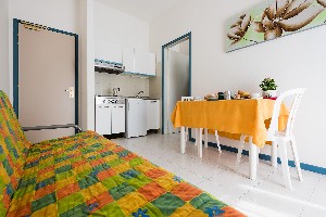 Hotel APARTHOTEL PINEDA wakacje