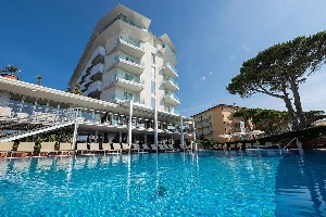 Hotel s bazénem
