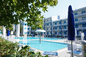 Hotel s bazénem