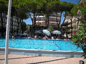 Hotel s bazénem