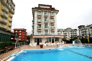 Hotel s bazénem
