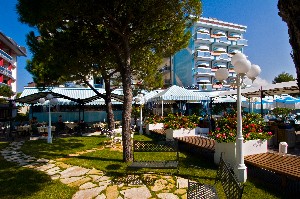 Hotel MONACO & QUISISANA wakacje
