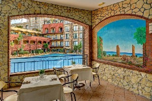 Restaurant/bars