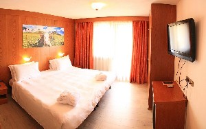 Hotel VILLAGE NEVADA wakacje