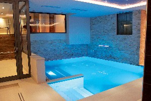 Hotel COLLINI wakacje